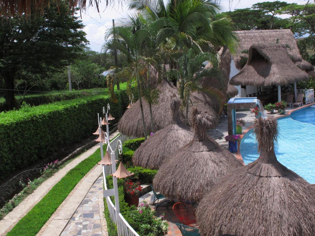 Hotel Campestre San Joaquin Garzón Exteriör bild