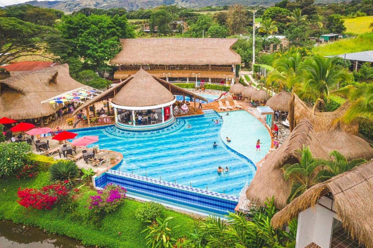 Hotel Campestre San Joaquin Garzón Exteriör bild