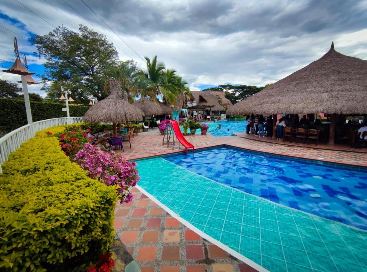 Hotel Campestre San Joaquin Garzón Exteriör bild
